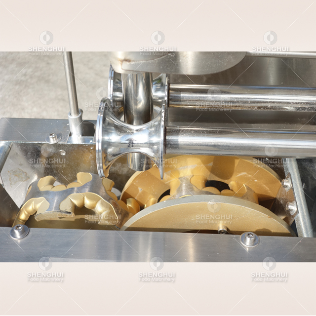 Commercial kitchen large capacity dumpling mixing and filling machine –  CECLE Machine